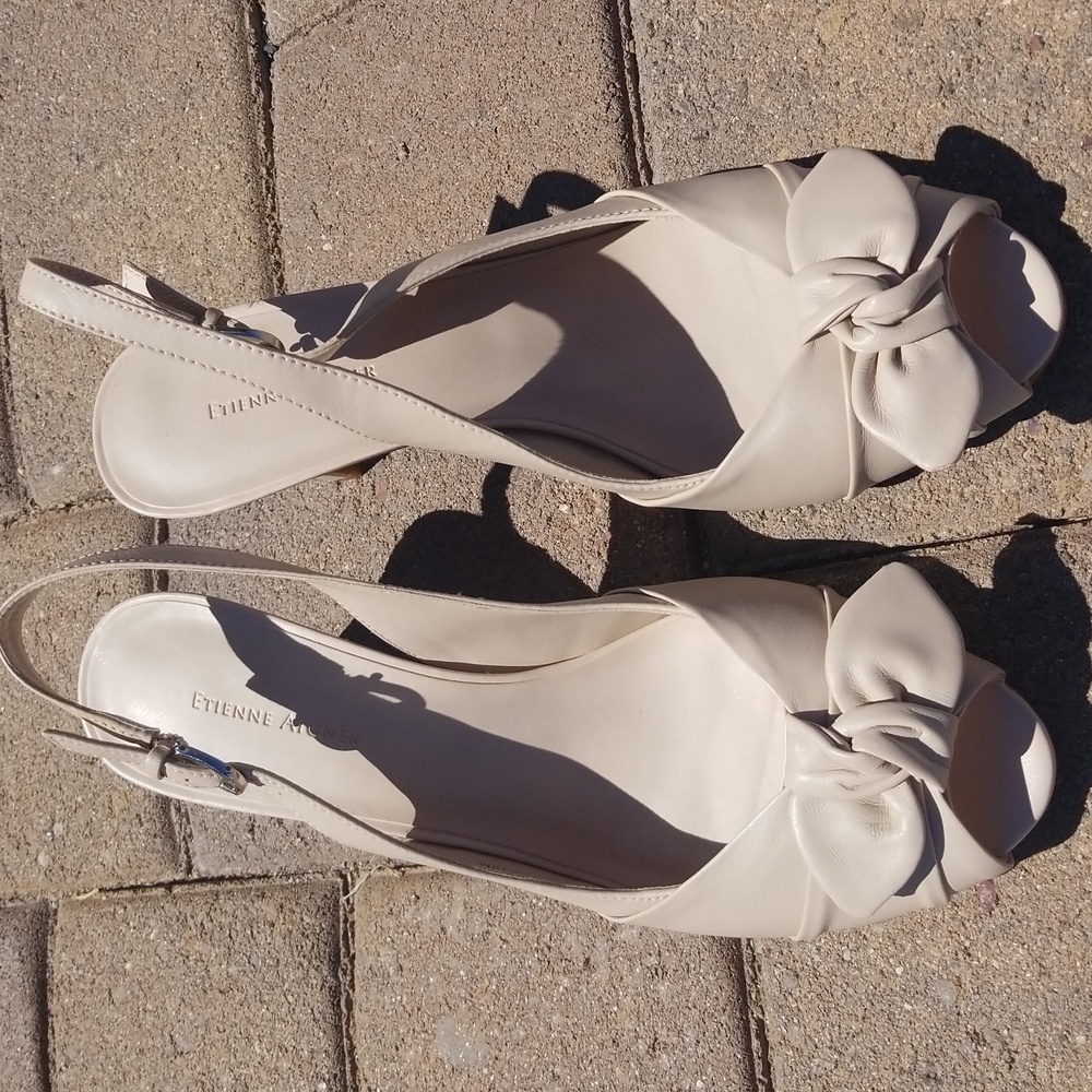 Womens Nuetral Dress Shoes